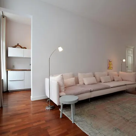 Tatil Evi Quietly Located Mansion Near The Centre Of *