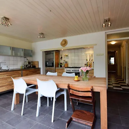 Quietly Located Mansion Near The Centre Of Tatil Evi Lahey