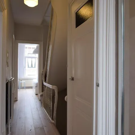 Дом отдыха Mansion In The Heart Of The Hague