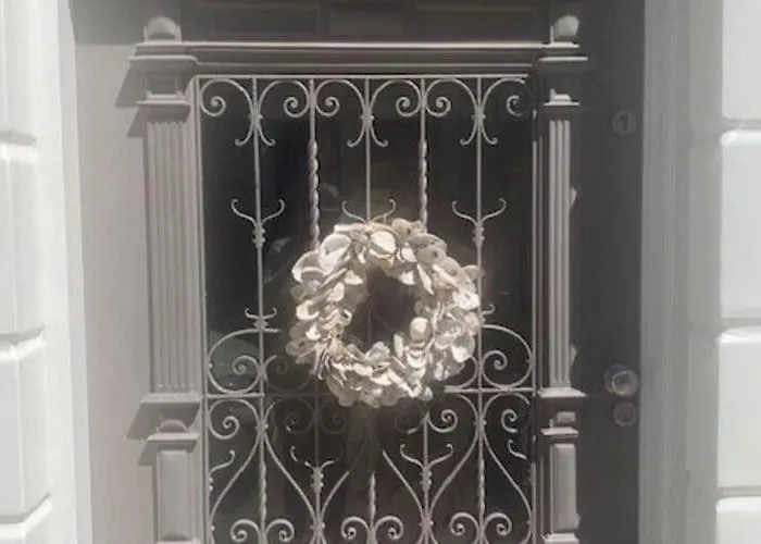 Ferienhaus Mansion In The Heart Of The Hague Den Haag