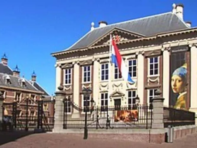 Mansion In The Heart Of The Hague Den Haag