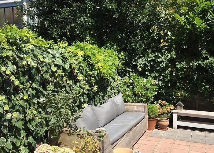 Ferienhaus Mansion In The Heart Of The Hague Den Haag