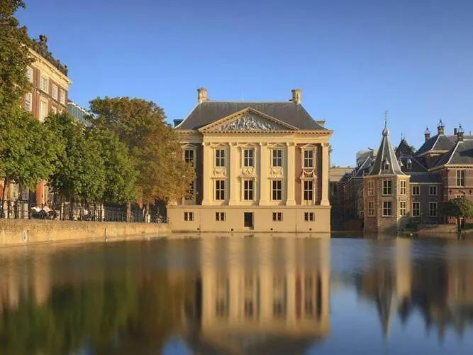 Mansion In The Heart Of The Hague Сasa de vacaciones La Haya