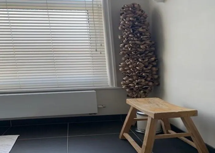 Mansion In The Heart Of *