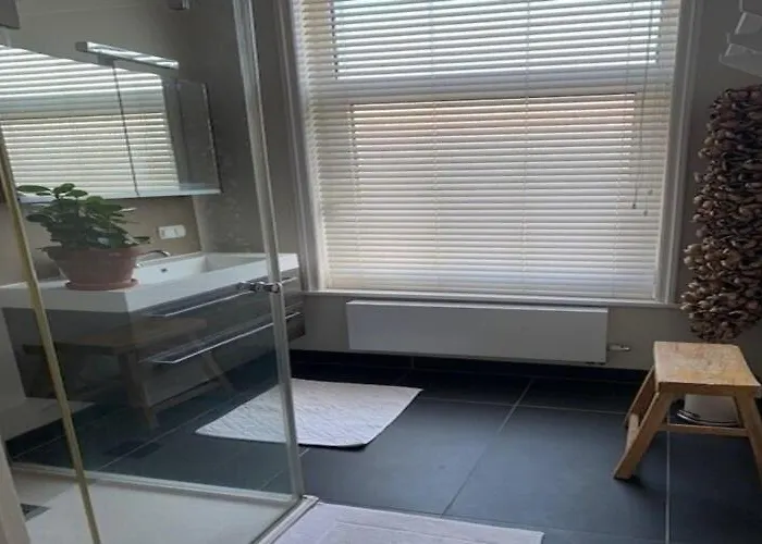 Mansion In The Heart Of La Haye